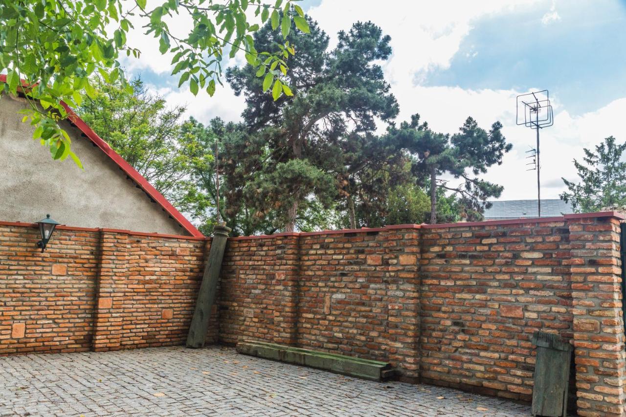Boutique Hotel Villa P อุชโฮรอด ภายนอก รูปภาพ