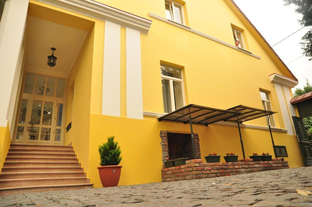 Boutique Hotel Villa P อุชโฮรอด ภายนอก รูปภาพ