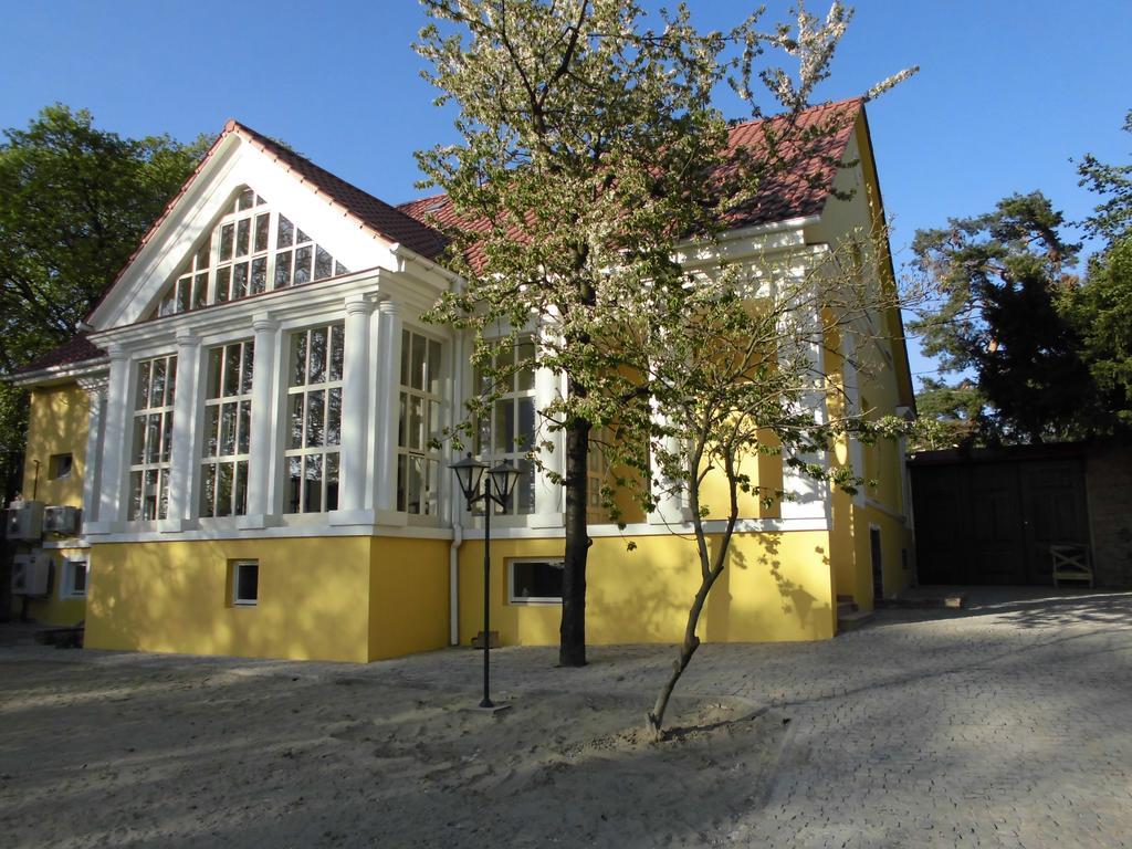 Boutique Hotel Villa P อุชโฮรอด ภายนอก รูปภาพ